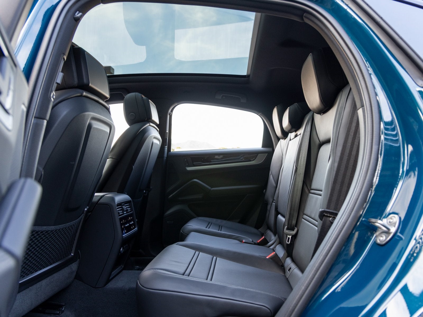 2026 Porsche Cayenne Coupe Base