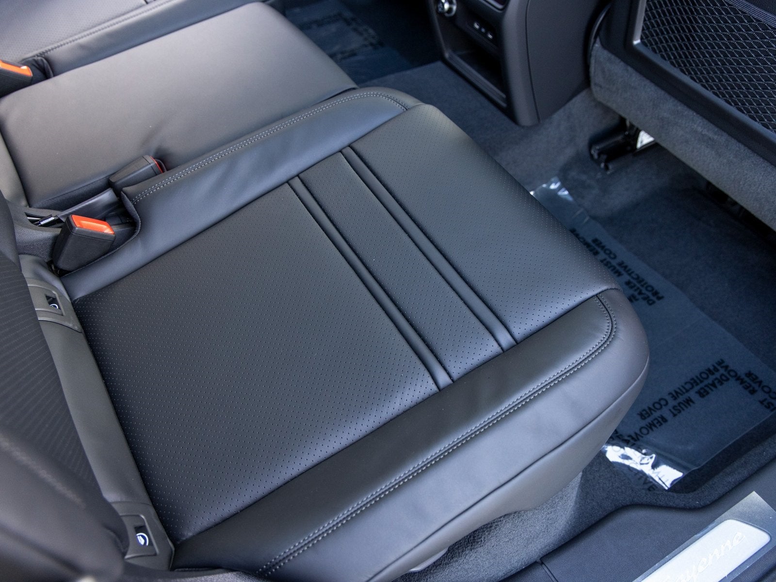 2026 Porsche Cayenne Coupe Base