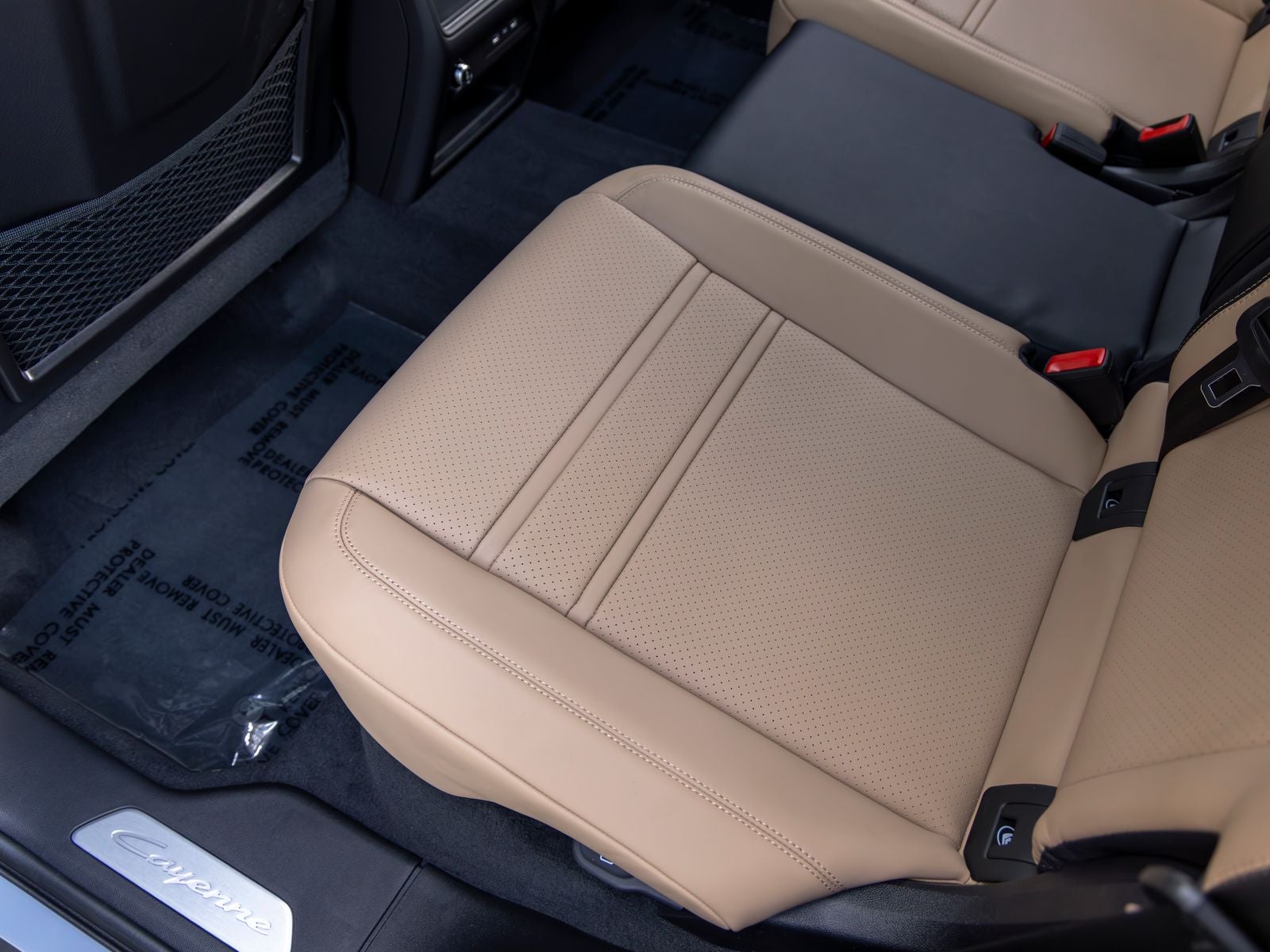 2026 Porsche Cayenne Coupe Base