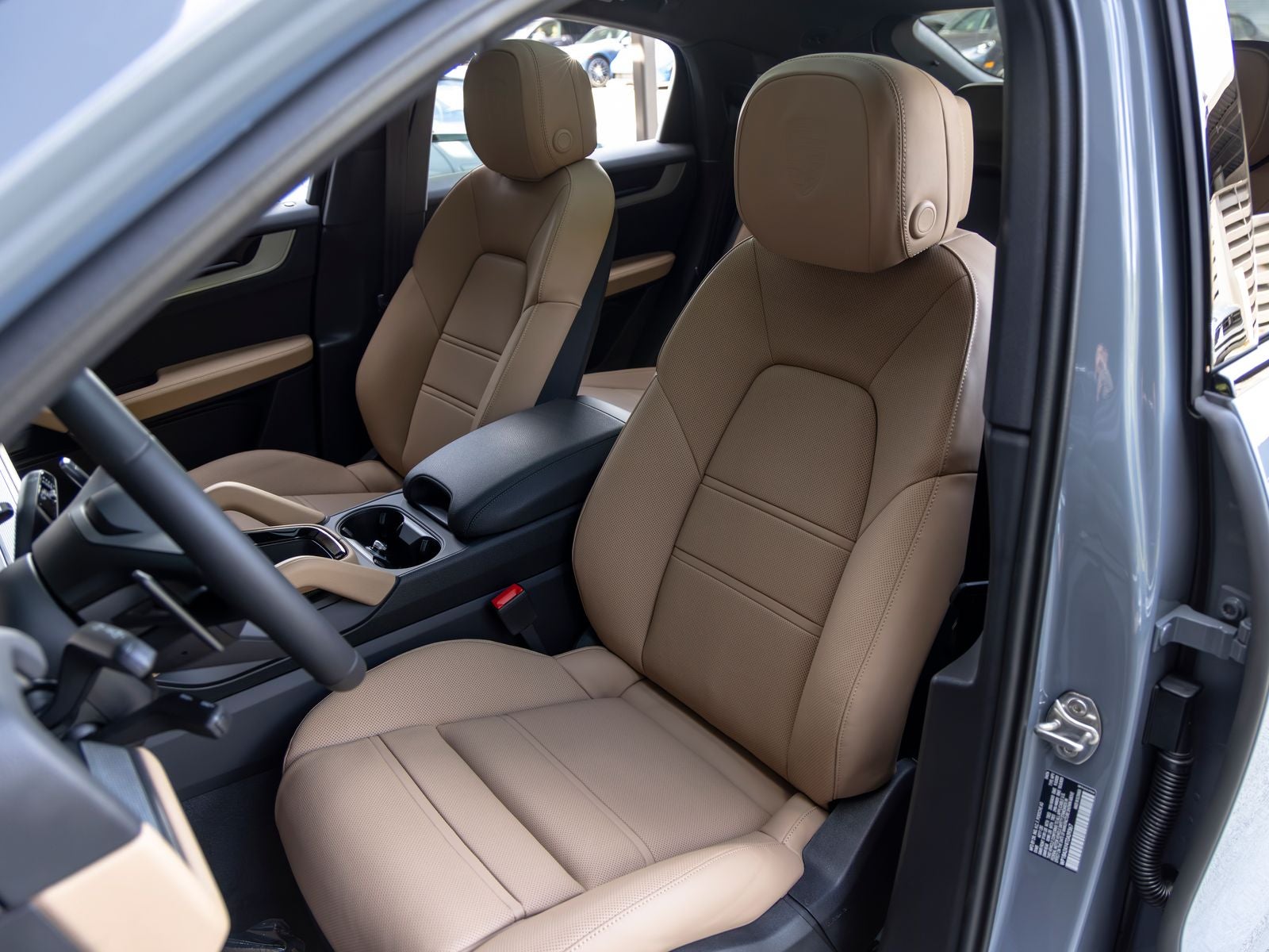 2026 Porsche Cayenne Coupe Base