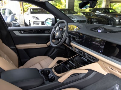 2026 Porsche Cayenne Coupe Base