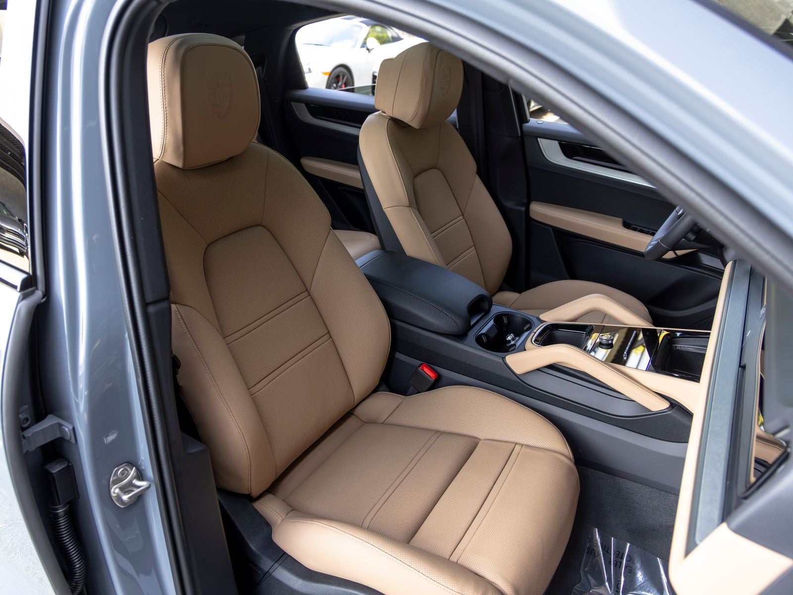 2026 Porsche Cayenne Coupe Base