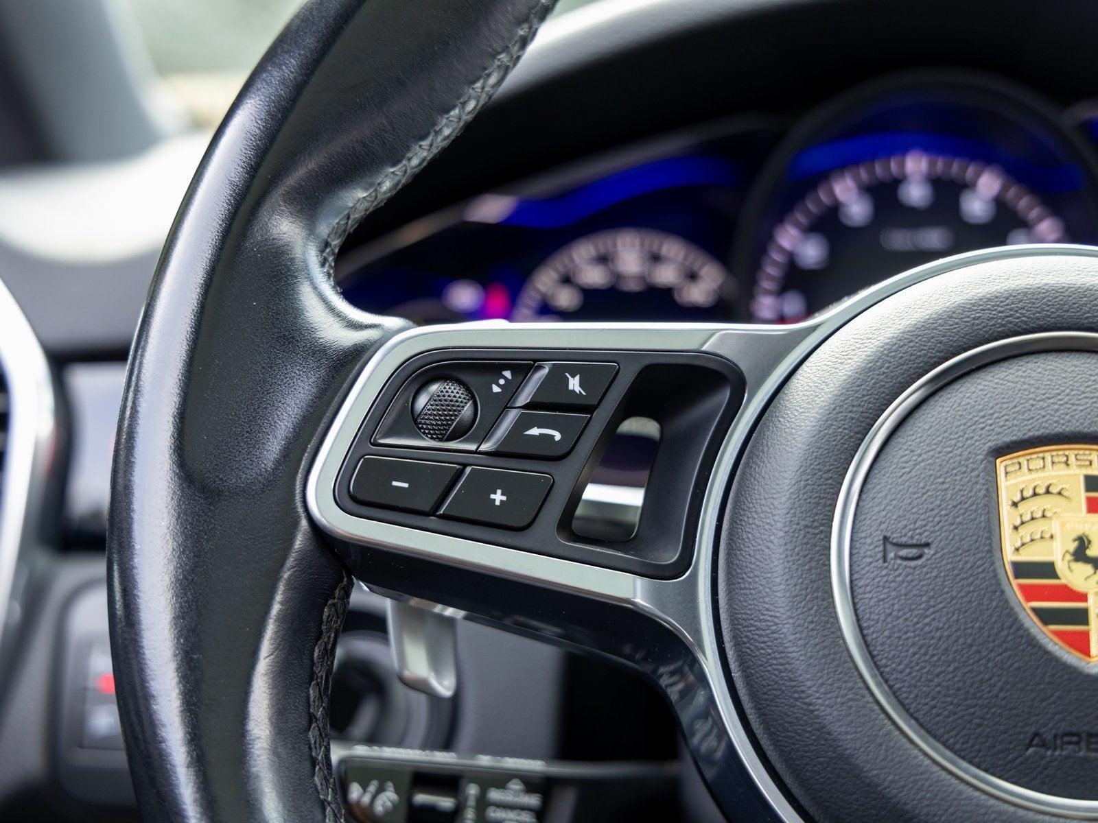 2023 Porsche Cayenne Cayenne Coupe Platinum Edition