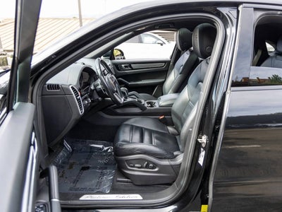 2023 Porsche Cayenne Cayenne Coupe Platinum Edition