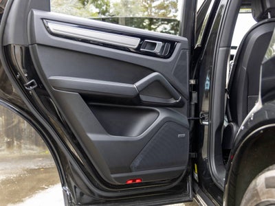 2023 Porsche Cayenne Cayenne Coupe Platinum Edition
