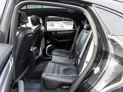 2023 Porsche Cayenne Cayenne Coupe Platinum Edition