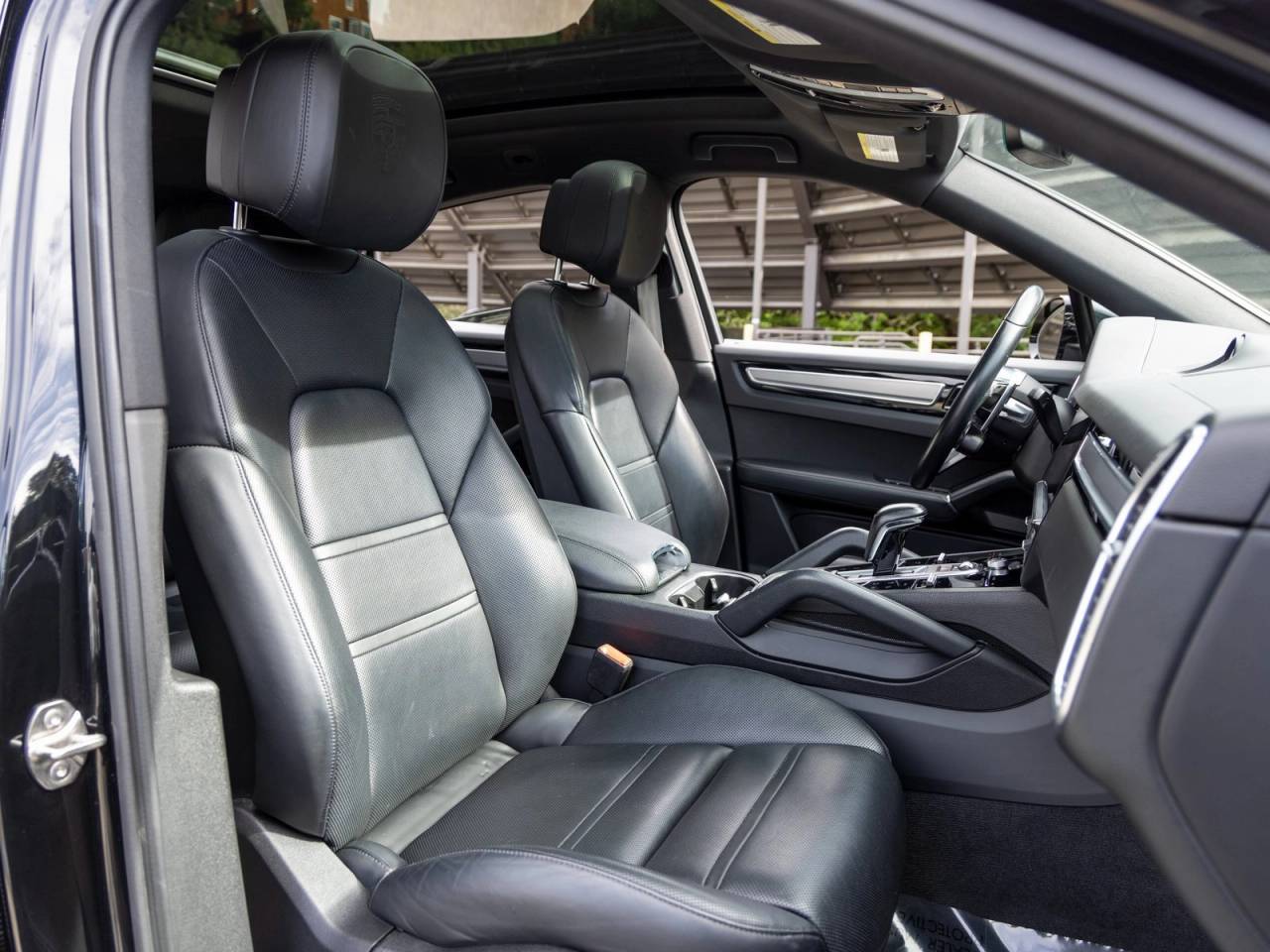 2023 Porsche Cayenne Cayenne Coupe Platinum Edition