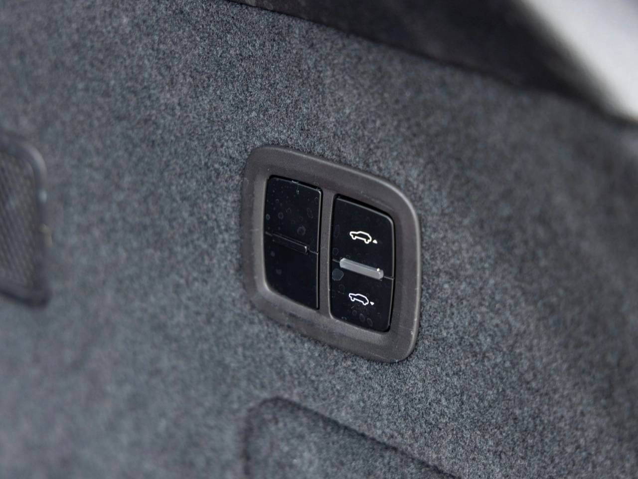 2023 Porsche Cayenne Cayenne Coupe Platinum Edition