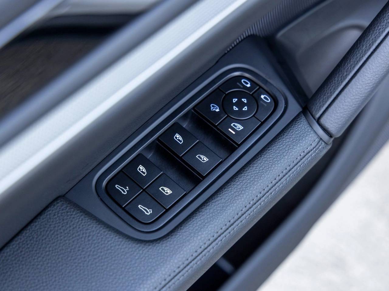 2025 Porsche Cayenne Cayenne Coupe