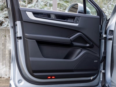 2026 Porsche Cayenne Coupe Base