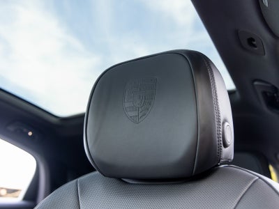 2026 Porsche Cayenne Coupe Base