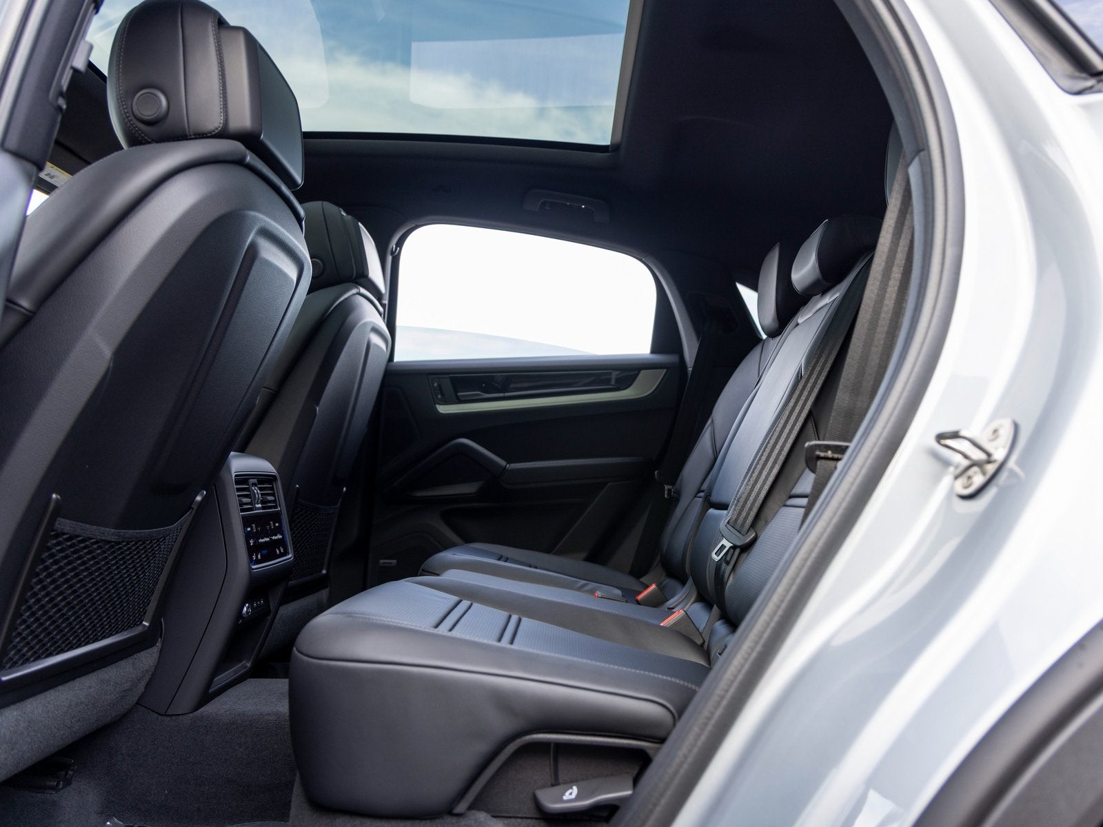 2026 Porsche Cayenne Coupe Base