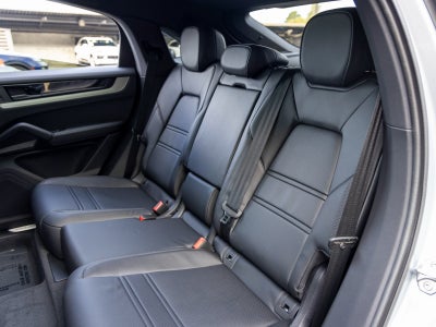 2026 Porsche Cayenne Coupe Base