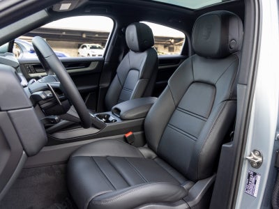 2026 Porsche Cayenne Coupe Base