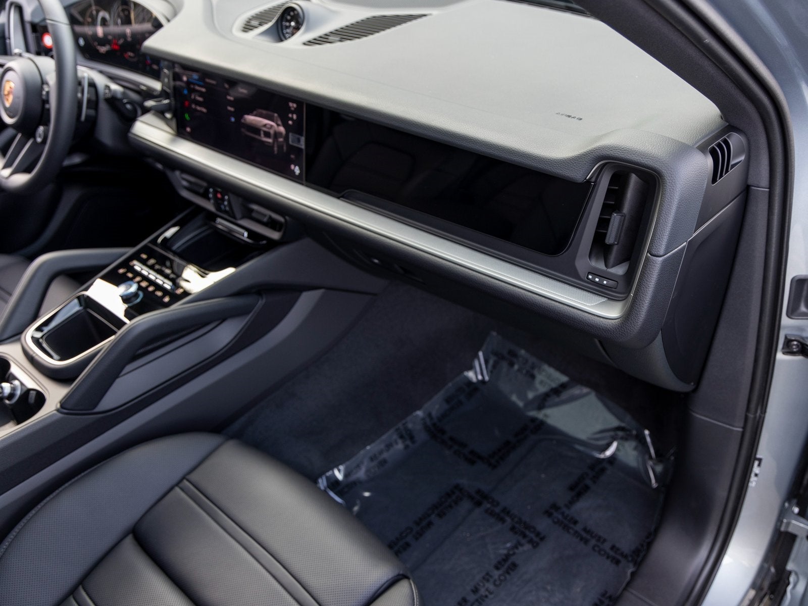 2026 Porsche Cayenne Coupe Base