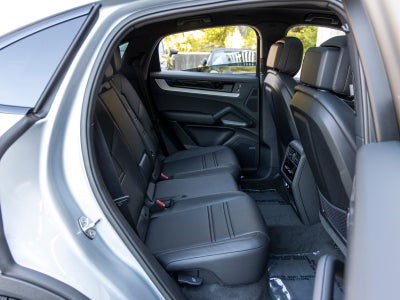 2026 Porsche Cayenne Coupe Base