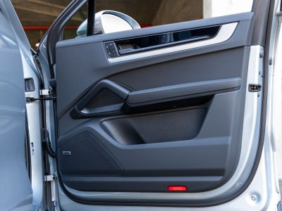 2026 Porsche Cayenne Coupe Base