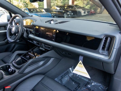 2026 Porsche Cayenne Coupe Base