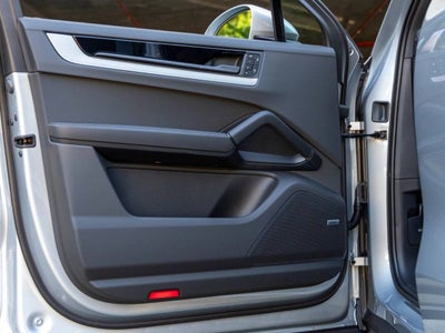 2026 Porsche Cayenne Cayenne Coupe