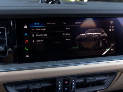 2026 Porsche Cayenne E-Hybrid Coupe Base