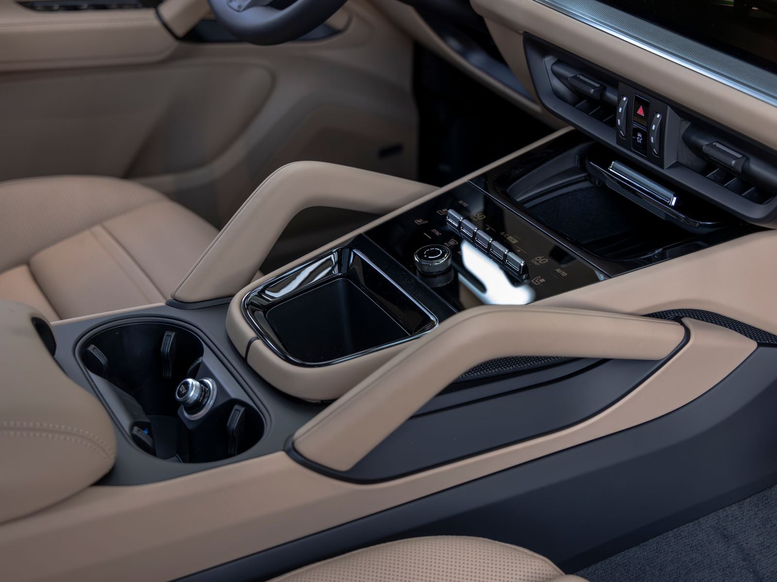 2026 Porsche Cayenne E-Hybrid Coupe Base