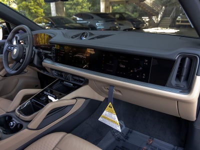2026 Porsche Cayenne E-Hybrid Coupe Base