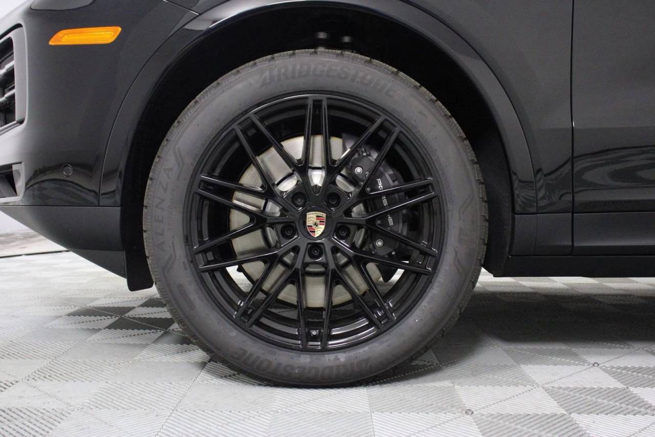 2026 Porsche Cayenne E-Hybrid Coupe