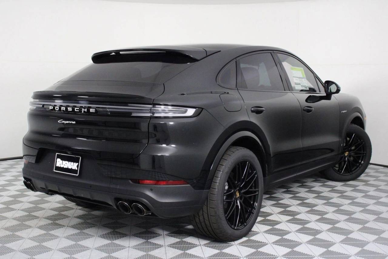 2026 Porsche Cayenne E-Hybrid Coupe