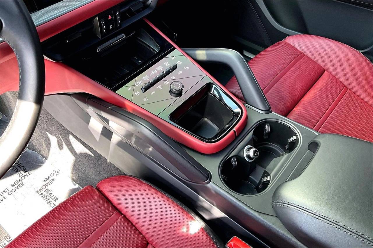 2025 Porsche Cayenne Cayenne E-Hybrid Coupe