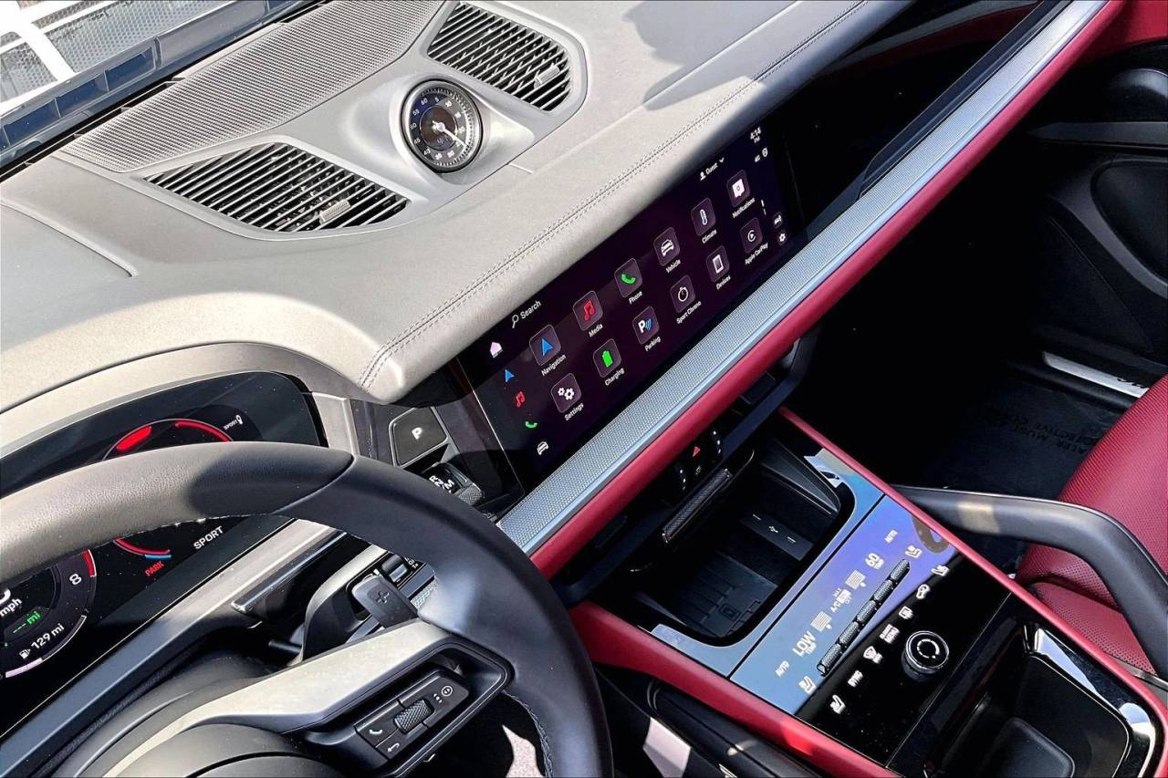 2025 Porsche Cayenne Cayenne E-Hybrid Coupe