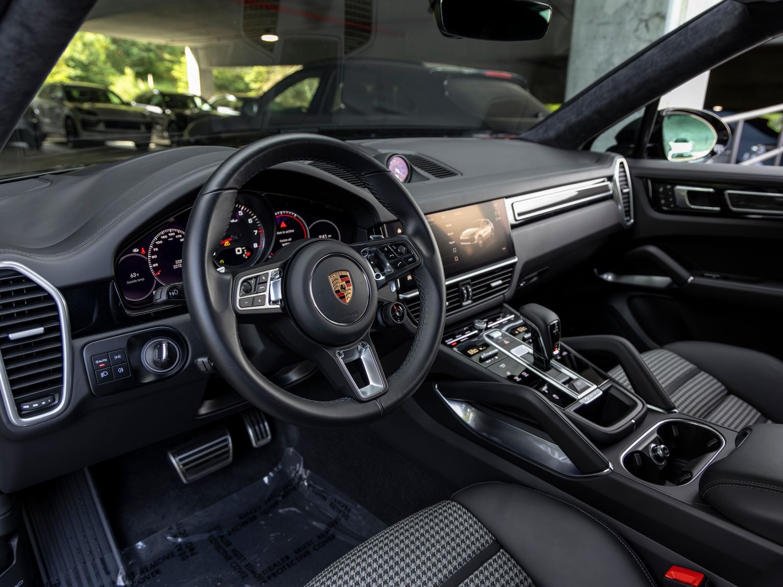 2023 Porsche Cayenne Turbo Coupe