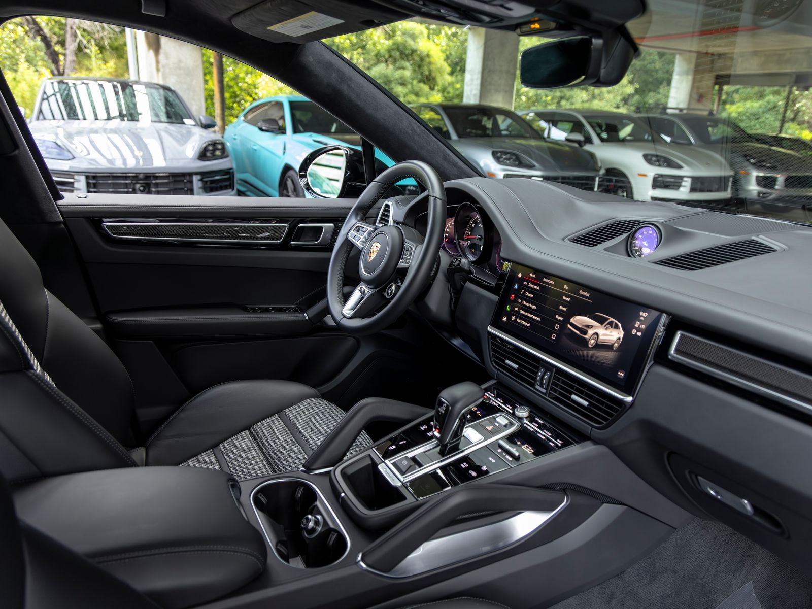 2023 Porsche Cayenne Turbo Coupe