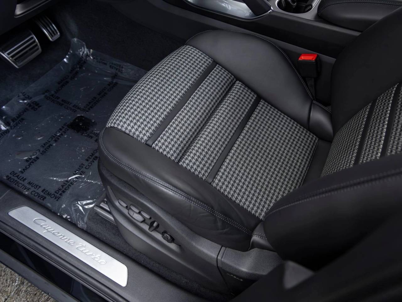 2023 Porsche Cayenne Turbo Coupe