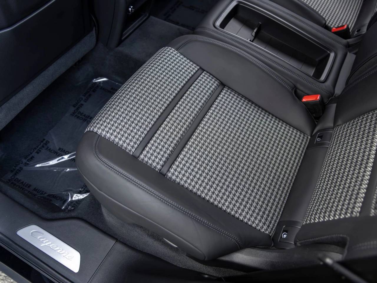 2023 Porsche Cayenne Turbo Coupe