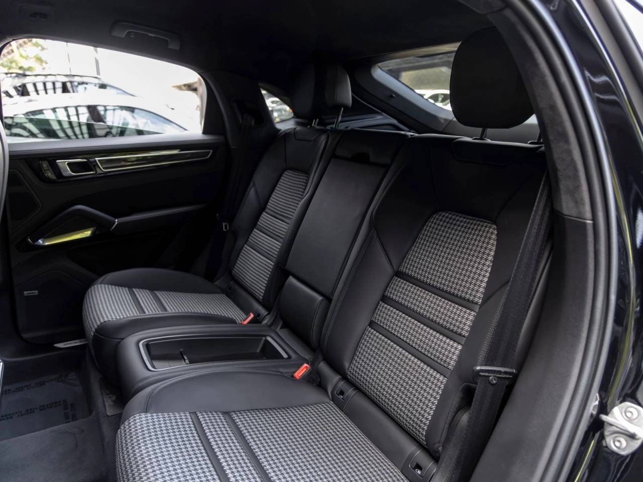 2023 Porsche Cayenne Turbo Coupe