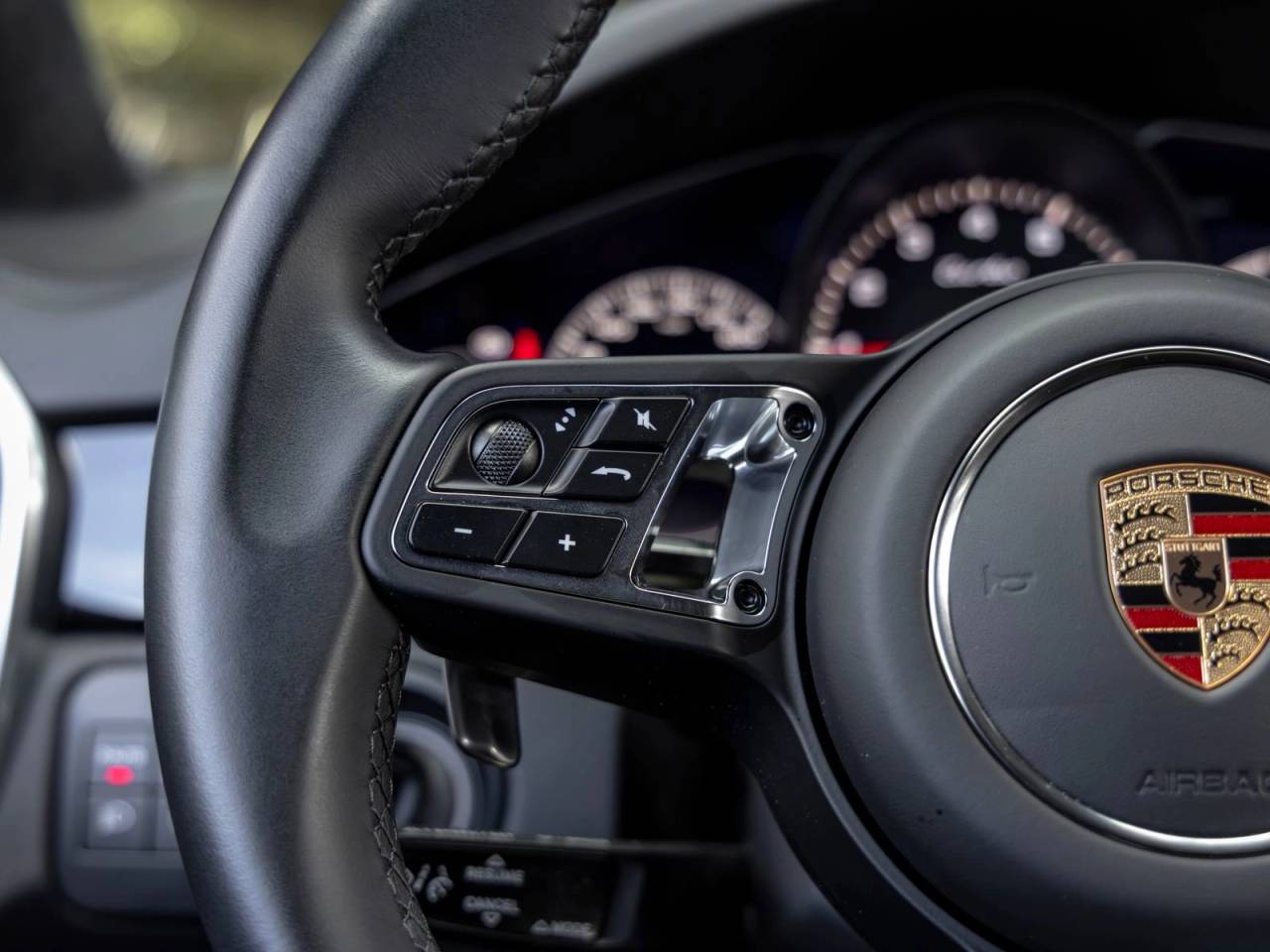 2023 Porsche Cayenne Turbo Coupe