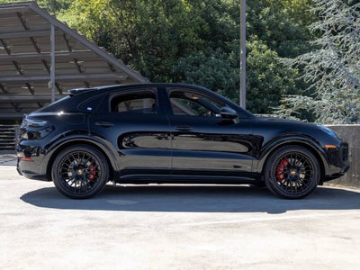 2023 Porsche Cayenne GTS Coupe