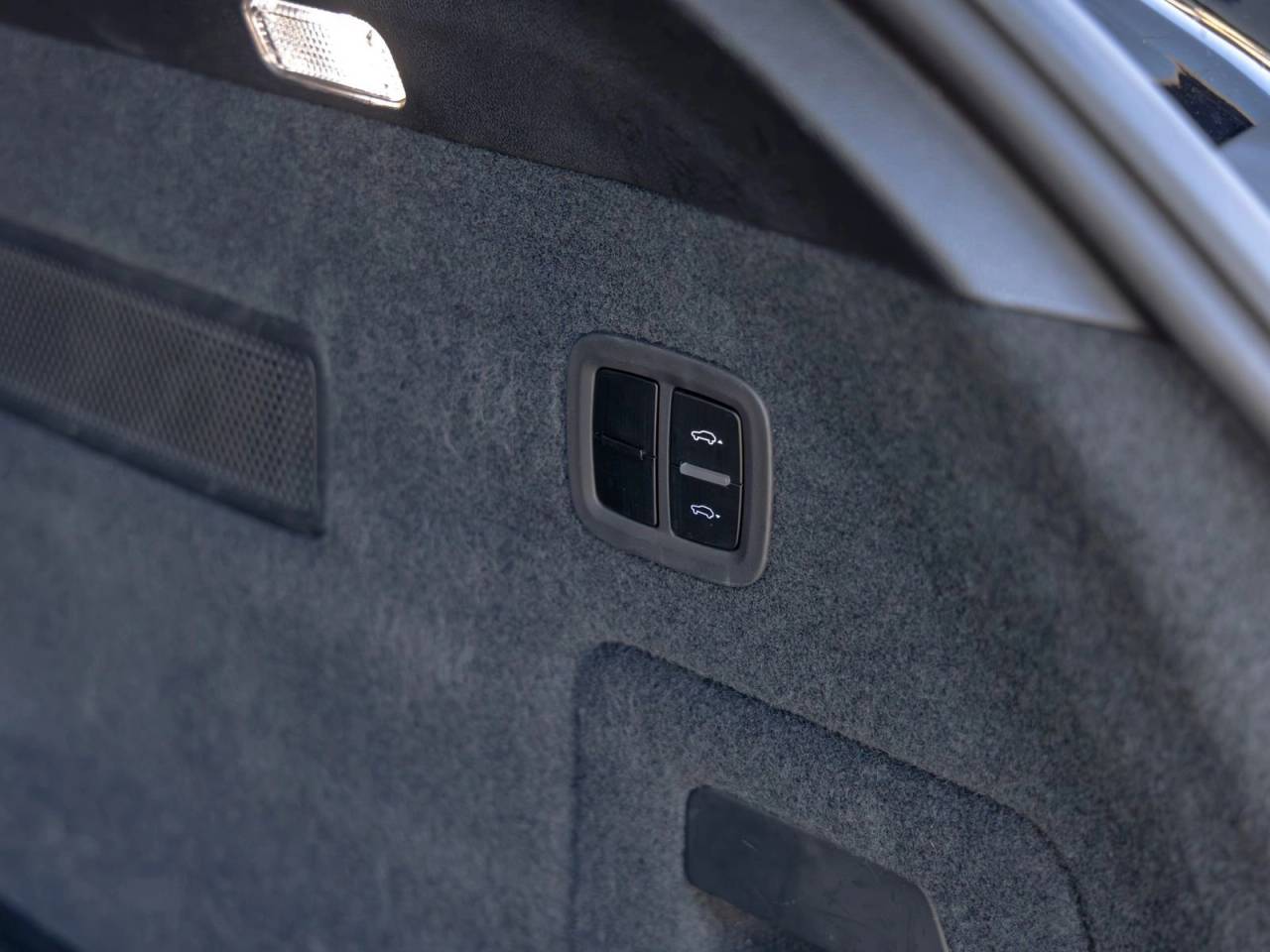 2023 Porsche Cayenne GTS Coupe