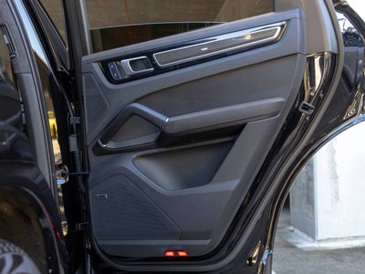 2023 Porsche Cayenne GTS Coupe