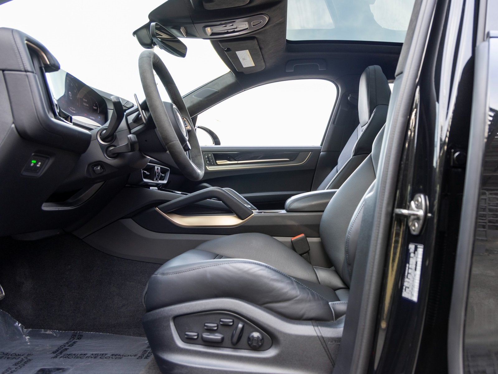 2025 Porsche Cayenne Cayenne GTS Coupe