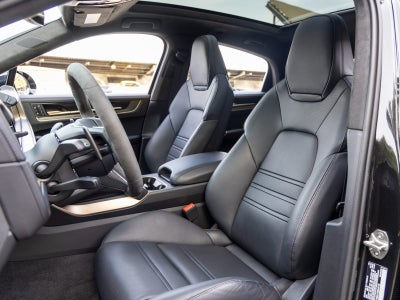 2025 Porsche Cayenne Cayenne GTS Coupe