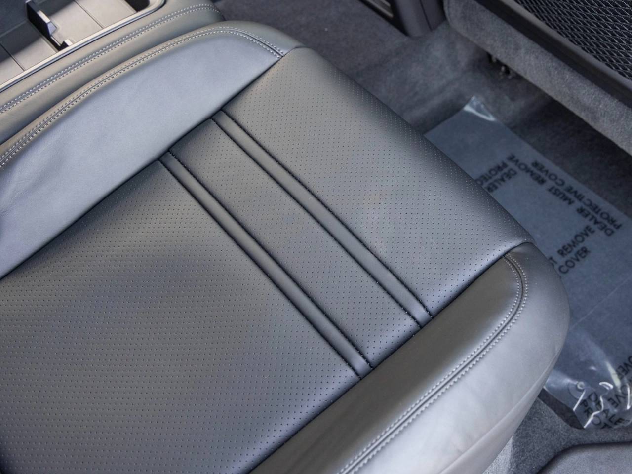 2025 Porsche Cayenne Cayenne GTS Coupe