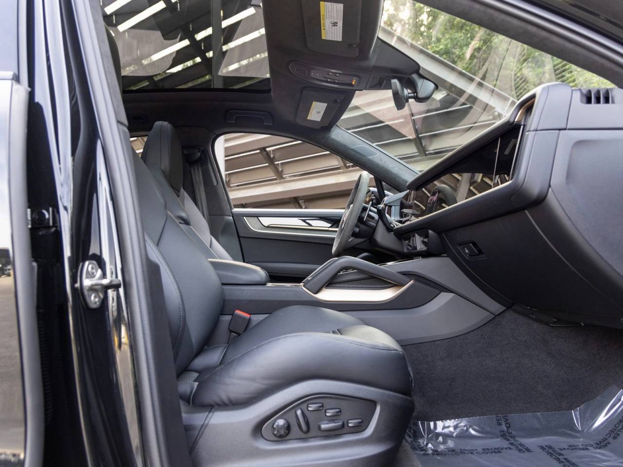 2025 Porsche Cayenne Cayenne GTS Coupe