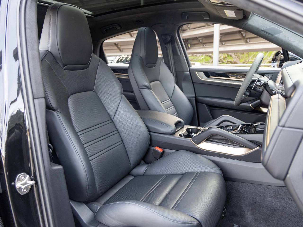 2025 Porsche Cayenne Cayenne GTS Coupe