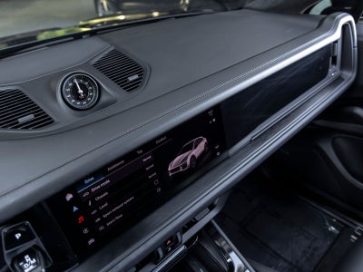 2025 Porsche Cayenne Cayenne GTS Coupe