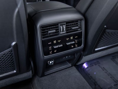 2025 Porsche Cayenne Cayenne GTS Coupe