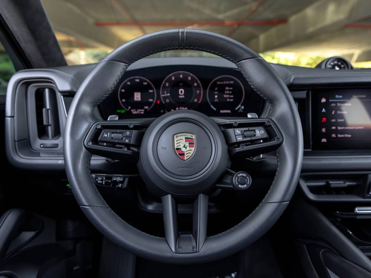 2025 Porsche Cayenne Cayenne GTS Coupe
