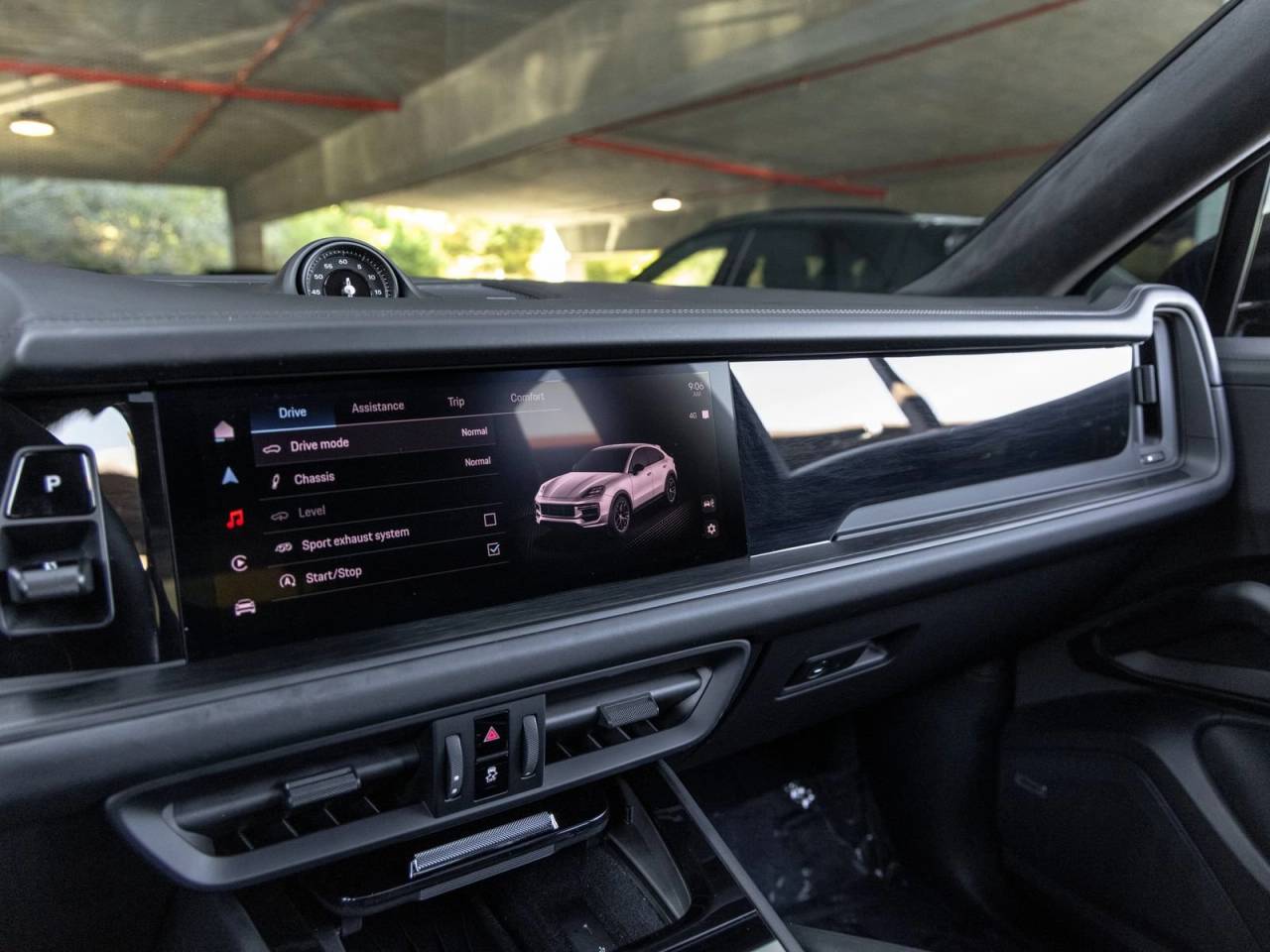 2025 Porsche Cayenne Cayenne GTS Coupe