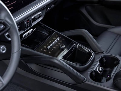 2025 Porsche Cayenne Cayenne GTS Coupe
