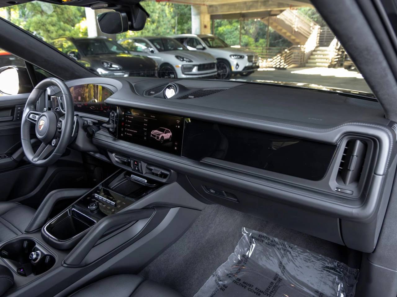 2025 Porsche Cayenne Cayenne GTS Coupe